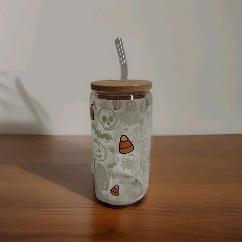 16 Oz Glass Halloween Tumbler.with Bamboo Lid. NWOT